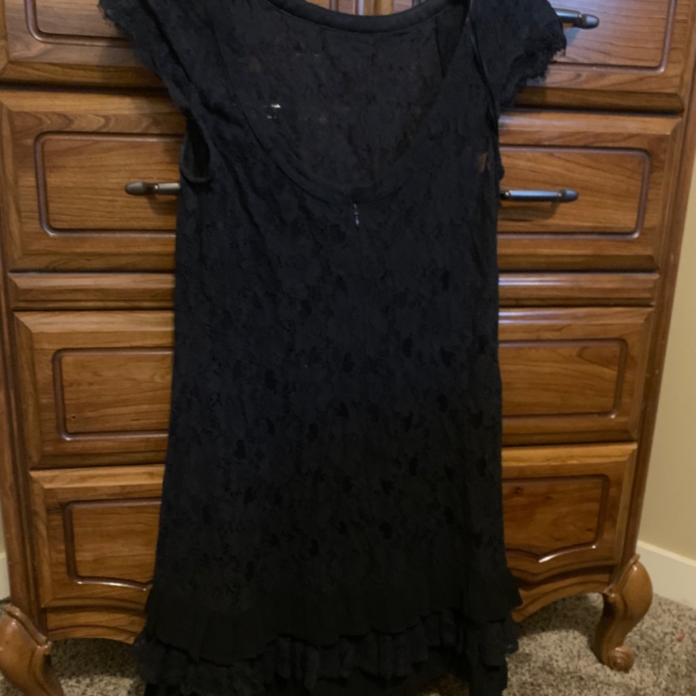 Dress - Picture 3 of 3